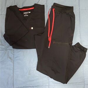 Fabletics Men’s Scrub Set in Black